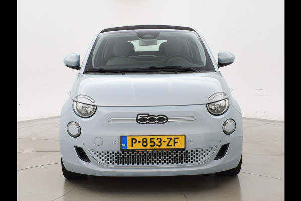 Fiat 500C 42 kWh Aut. *CELESTIAL BLUE* + STOELVERW. | CAMERA | 17 INCH | APPLE CARPLAY