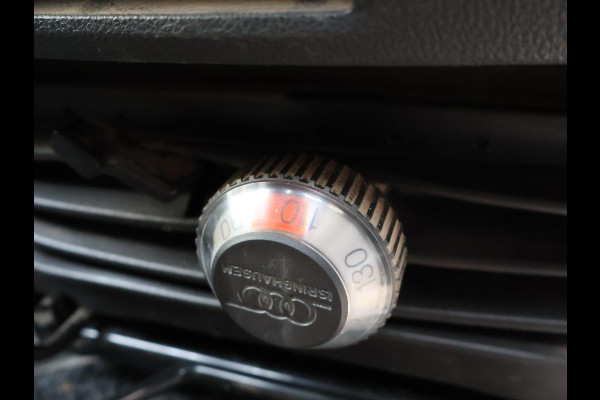 Volkswagen Crafter 35 2.0 TDI 140 PK L3H3 + WERKPLAATS INRICHTING + TREKHAAK 3000 KG | CAMERA | DAB | APPLE CARPLAY