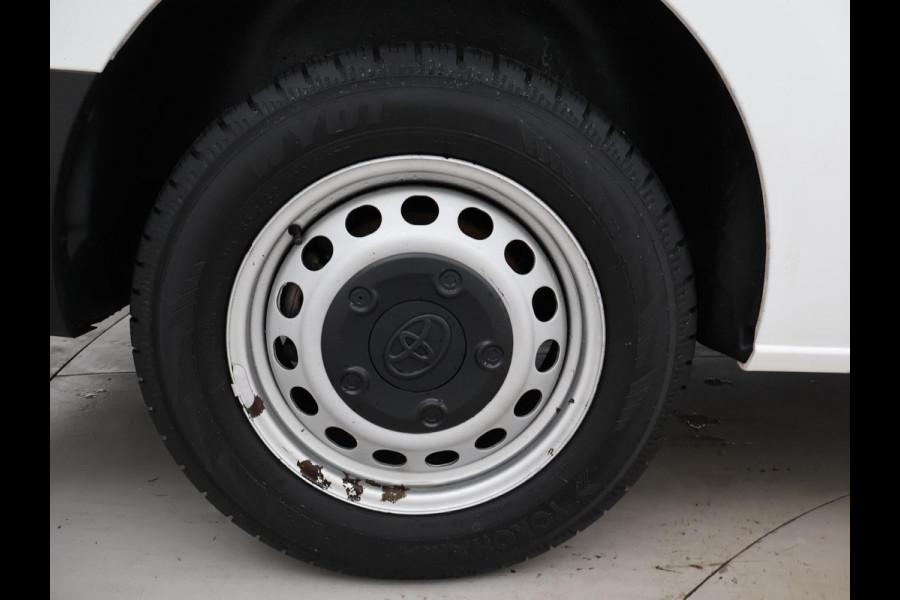 Toyota ProAce Worker 2.0 D-4D 122 PK NAVIGATOR LONG + NAVIGATIE / TREKHAAK / IMPERIAAL