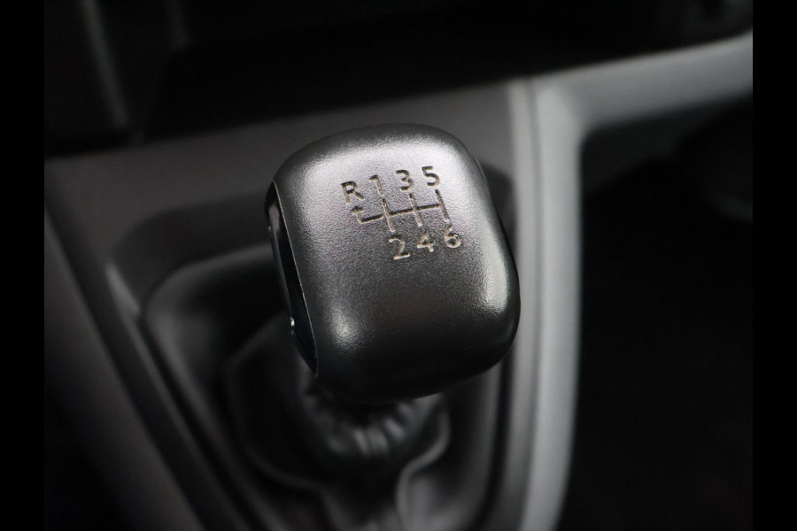 Toyota ProAce Worker 2.0 D-4D 122 PK NAVIGATOR LONG + NAVIGATIE / TREKHAAK / IMPERIAAL