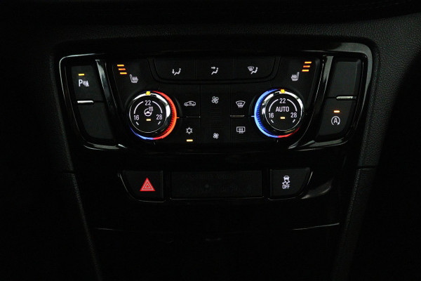 Opel Mokka X 1.4 Turbo Innovation (STOELVERWARMING, ACHTERUITRIJCAMERA, CRUISE CONTROL, PARKEERSENSOREN, NAVIGATIE)