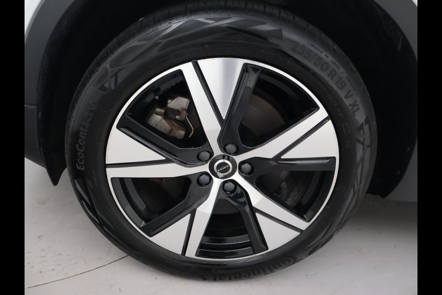 Volvo XC40 RECHARGE P8 AWD 408 PK *93% SOH* + AFN. TREKHAAK | APPLE CARPLAY | 19 INCH | DAB | GOOGLE MAPS