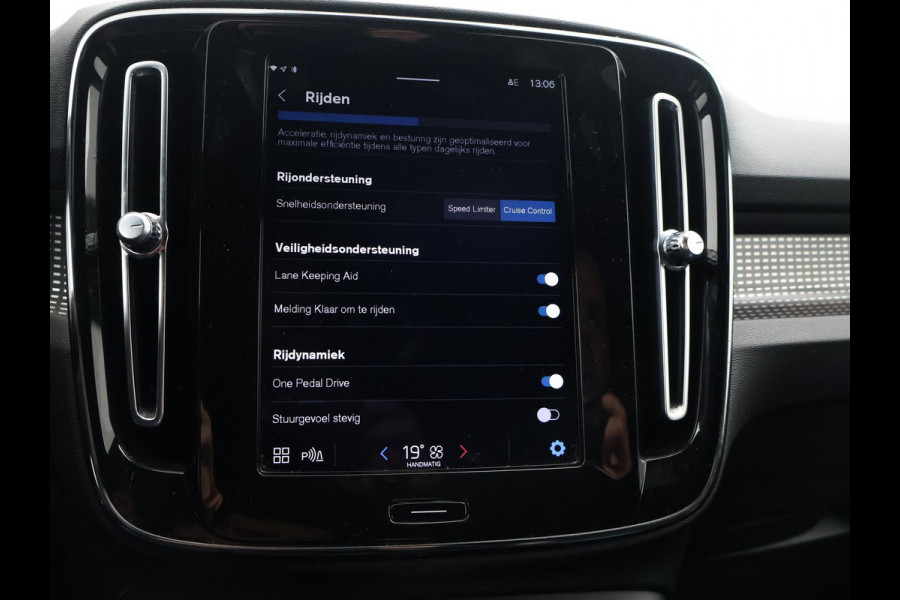 Volvo XC40 RECHARGE P8 AWD 408 PK *93% SOH* + AFN. TREKHAAK | APPLE CARPLAY | 19 INCH | DAB | GOOGLE MAPS