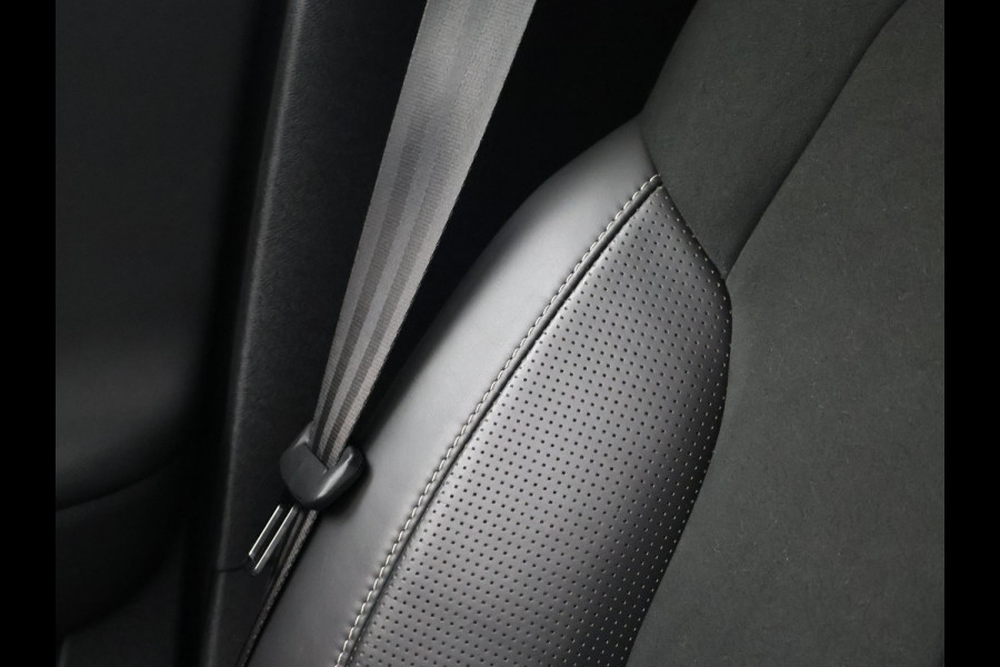 Volvo XC40 RECHARGE P8 AWD 408 PK *93% SOH* + AFN. TREKHAAK | APPLE CARPLAY | 19 INCH | DAB | GOOGLE MAPS