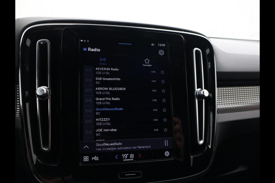 Volvo XC40 RECHARGE P8 AWD 408 PK *93% SOH* + AFN. TREKHAAK | APPLE CARPLAY | 19 INCH | DAB | GOOGLE MAPS