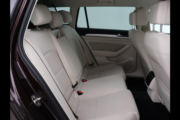 Volkswagen Passat Variant 1.8 TSI 180 PK DSG AUT. + VIRTUAL COCKPIT | ADAPTIVE CRUISE | TREKHAAK 1800 KG
