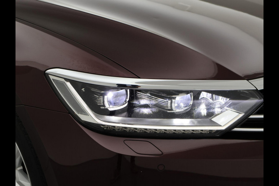 Volkswagen Passat Variant 1.8 TSI 180 PK DSG AUT. + VIRTUAL COCKPIT | ADAPTIVE CRUISE | TREKHAAK 1800 KG