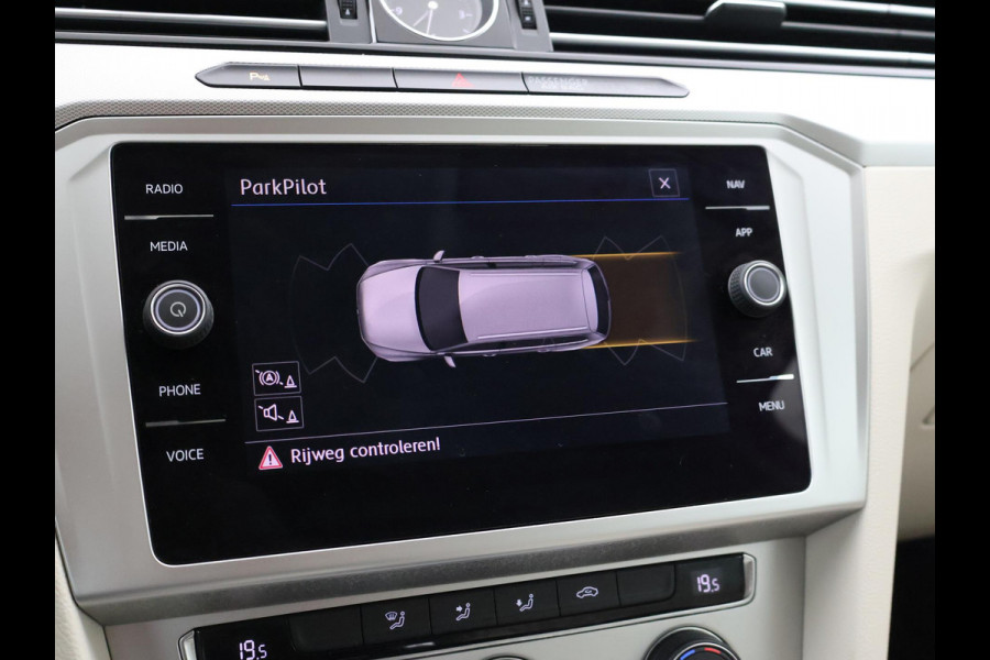 Volkswagen Passat Variant 1.8 TSI 180 PK DSG AUT. + VIRTUAL COCKPIT | ADAPTIVE CRUISE | TREKHAAK 1800 KG