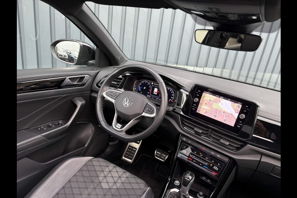 Volkswagen T-Roc 1.5 TSI R-Line Business | Beats | Panodak | IQ Light | Keyless | Side Assist | Elk. A-klep | Trekhaak afnb. | Prijs Rijklaar!!