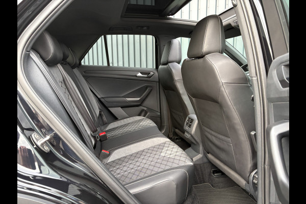 Volkswagen T-Roc 1.5 TSI R-Line Business | Beats | Panodak | IQ Light | Keyless | Side Assist | Elk. A-klep | Trekhaak afnb. | Prijs Rijklaar!!
