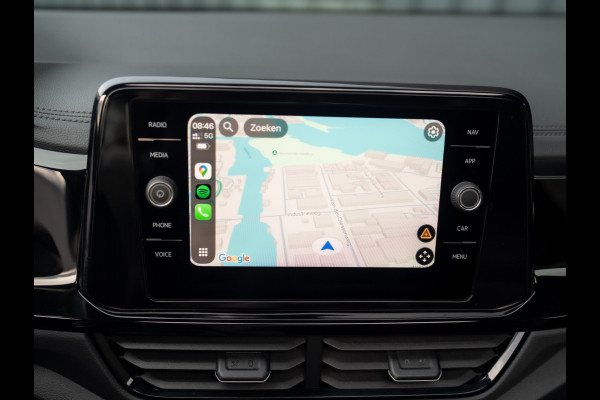 Volkswagen T-Roc 1.5 TSI R-Line Business | Beats | Panodak | IQ Light | Keyless | Side Assist | Elk. A-klep | Trekhaak afnb. | Prijs Rijklaar!!