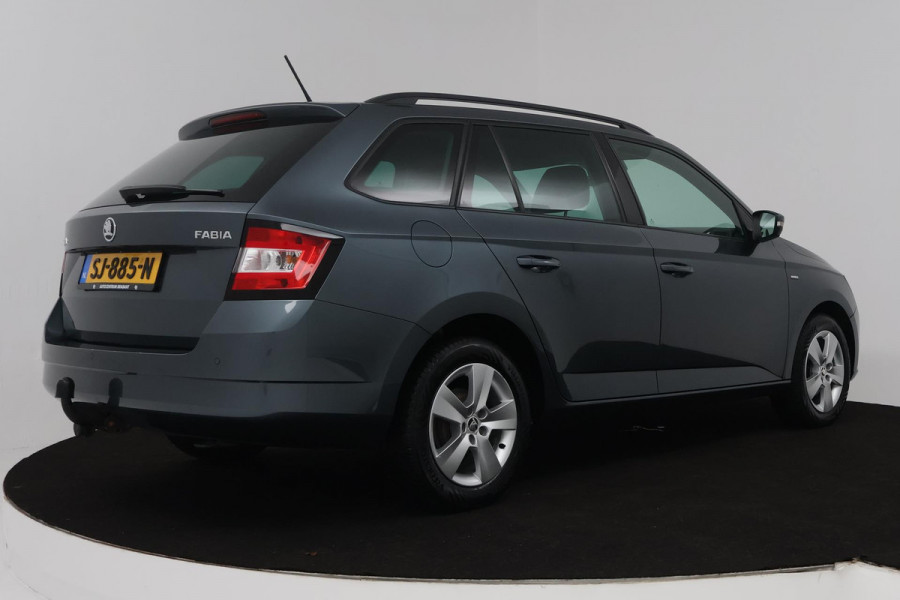 Škoda Fabia Combi 1.0 TSI Clever (TREKHAAK, SENSOREN, NAVIGATIE, STOELVERWARMING, CRUISE CONTROL)