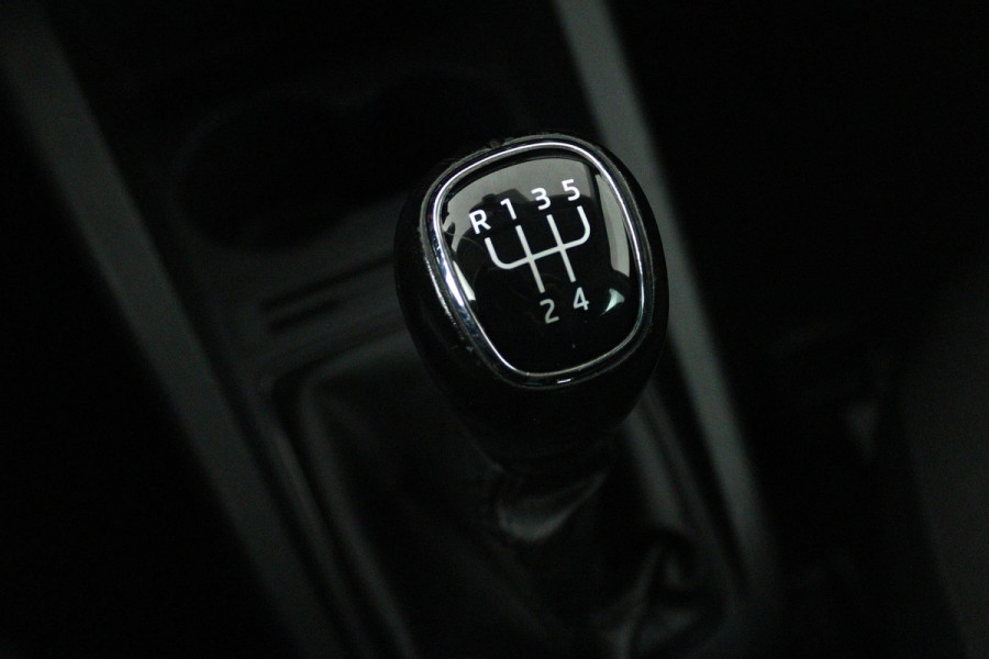 Škoda Fabia Combi 1.0 TSI Clever (TREKHAAK, SENSOREN, NAVIGATIE, STOELVERWARMING, CRUISE CONTROL)