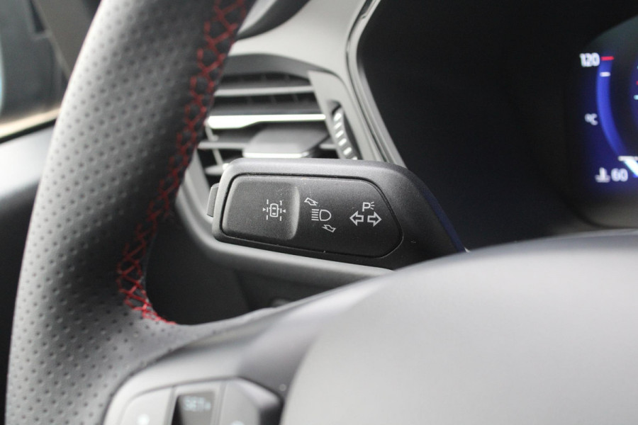 Ford Kuga 1.5 EcoBoost ST-Line X | Stoel + Stuurverwarming | Adaptive Cruise Control | Climate Control | Navigatie | 19'' Lichtmetalen Velgen |