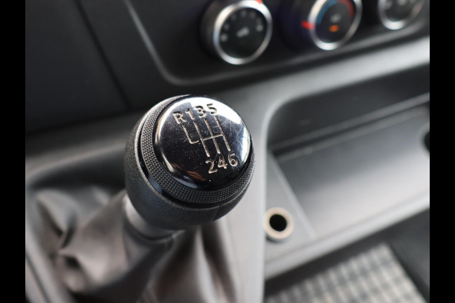 Renault Master T35 2.3 dCi 150 PK L2H2 WORK EDITION + KEYLESS | CRUISE CONTROL | DAB | AIRCO