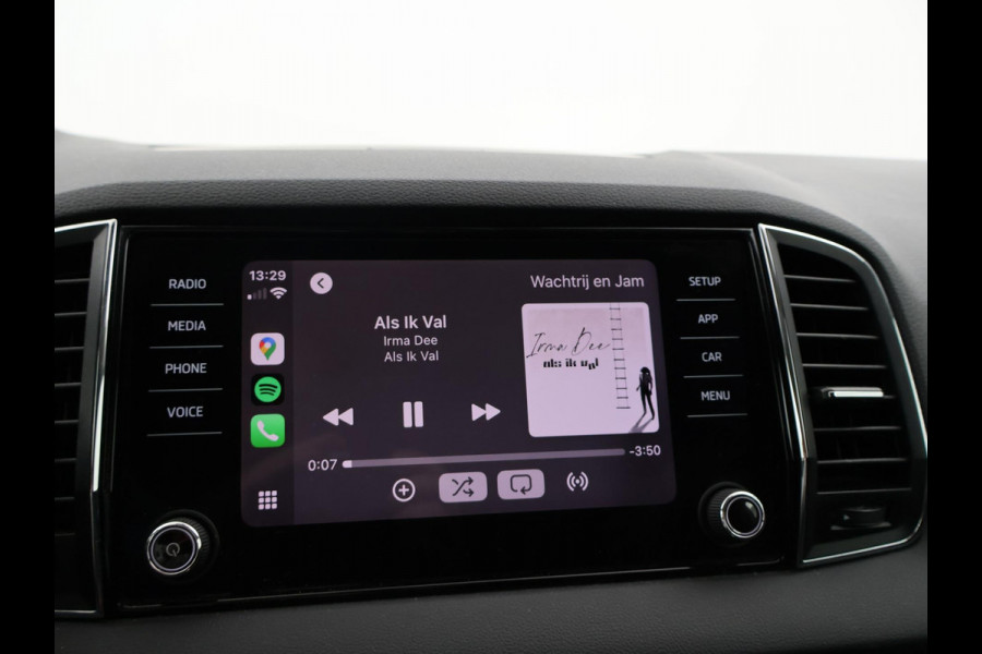 Škoda Karoq 1.5 TSI ACT 150 PK AUT. + APPLE CARPLAY | ANDROID | STOELVERWARMING