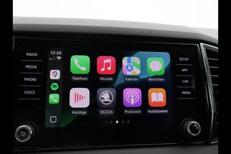 Škoda Karoq 1.5 TSI ACT 150 PK AUT. + APPLE CARPLAY | ANDROID | STOELVERWARMING