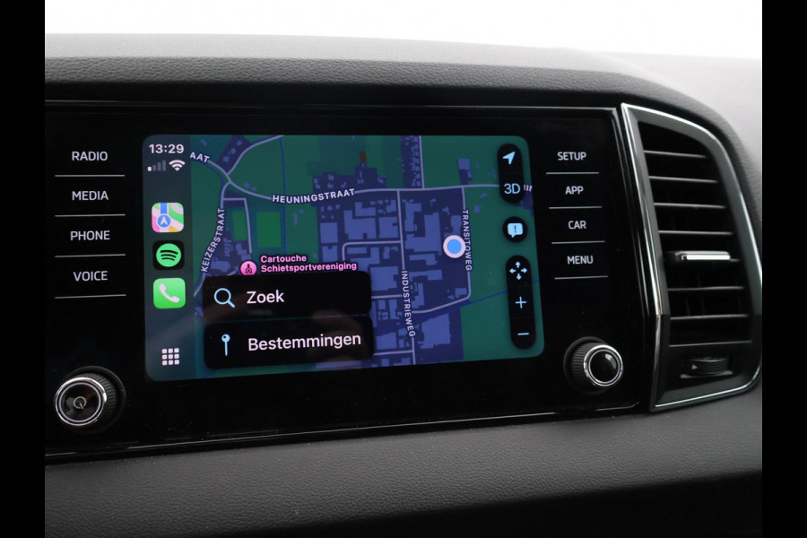 Škoda Karoq 1.5 TSI ACT 150 PK AUT. + APPLE CARPLAY | ANDROID | STOELVERWARMING