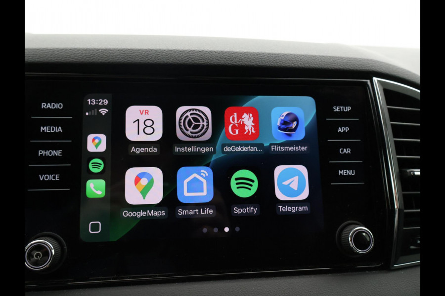 Škoda Karoq 1.5 TSI ACT 150 PK AUT. + APPLE CARPLAY | ANDROID | STOELVERWARMING
