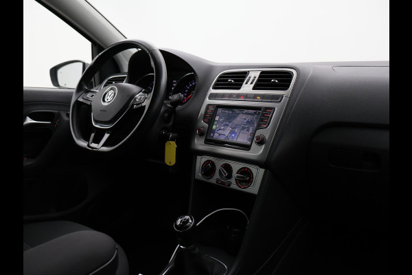 Volkswagen Polo 1.0 TSI BLUEMOTION 5-DEURS *66.769 KM* + TREKHAAK | APPLE CARPLAY | PDC