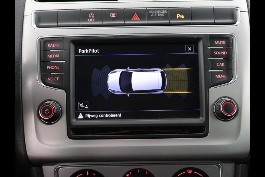 Volkswagen Polo 1.0 TSI BLUEMOTION 5-DEURS *66.769 KM* + TREKHAAK | APPLE CARPLAY | PDC