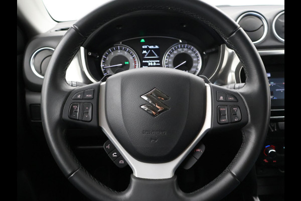 Suzuki Vitara 1.5 HYBRID AUT. ALLGRIP 4WD STYLE + TREKHAAK | ADAPTIVE CRUISE | CAMERA | STOELVERW. | NAVIGATIE