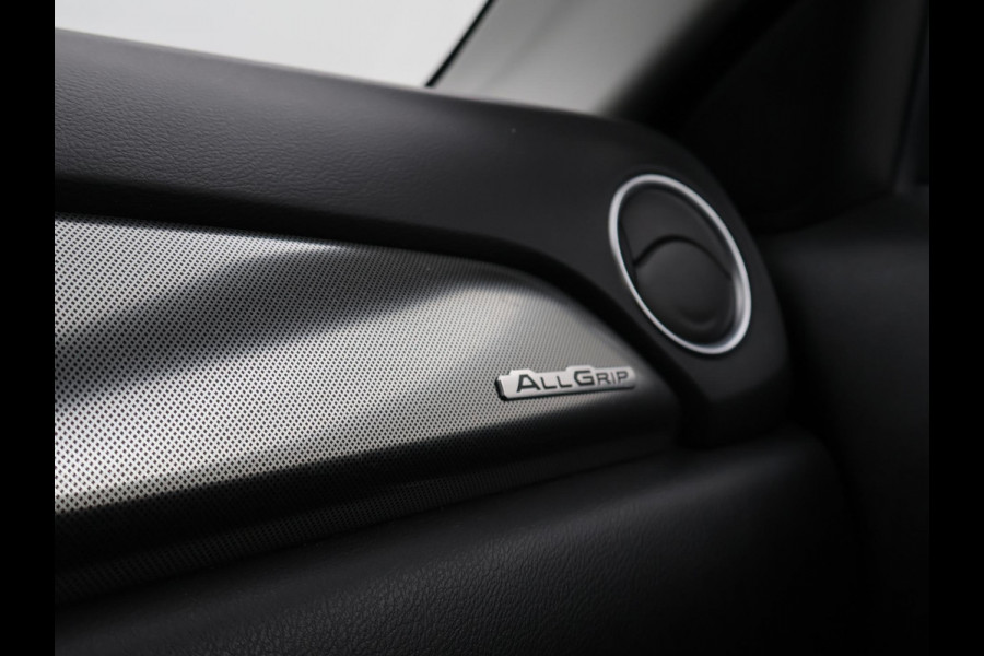 Suzuki Vitara 1.5 HYBRID AUT. ALLGRIP 4WD STYLE + TREKHAAK | ADAPTIVE CRUISE | CAMERA | STOELVERW. | NAVIGATIE