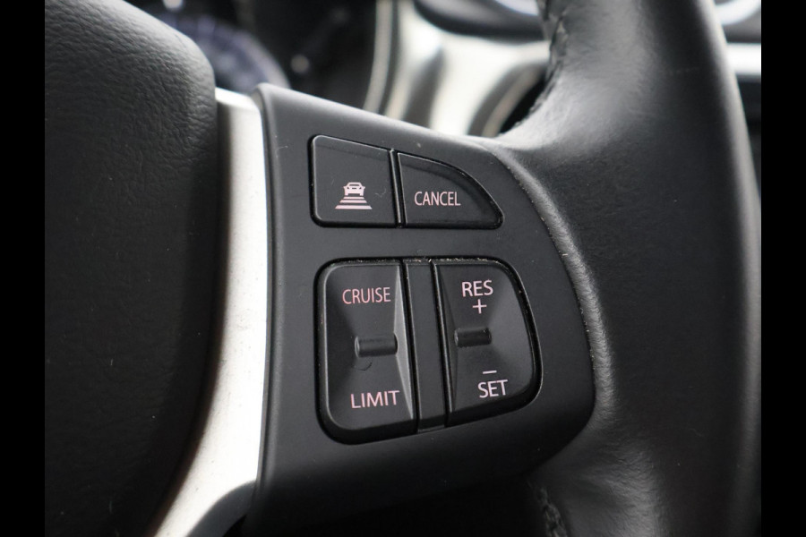Suzuki Vitara 1.5 HYBRID AUT. ALLGRIP 4WD STYLE + TREKHAAK | ADAPTIVE CRUISE | CAMERA | STOELVERW. | NAVIGATIE