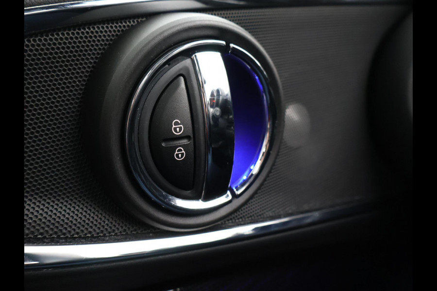 MINI Clubman S 2.0 JOHN COOPER WORKS JCW ALL4 231 PK AUT. + PANORAMA / CAMERA / CARPLAY