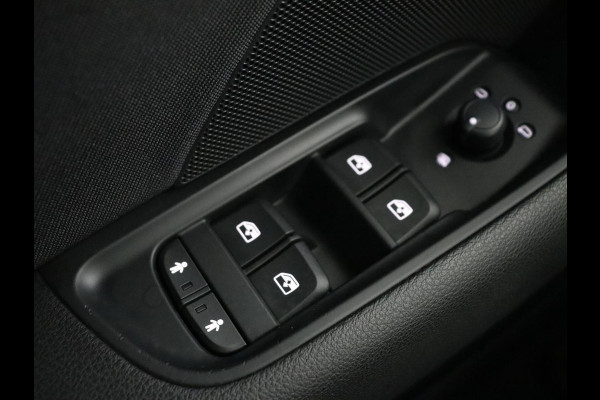 Audi A3 35 TFSI Pro Line | 150pk | Bi-Xenon | Navigatie | Cruise control | Airco | Parkeerhulp | Bluetooth | Aluminium raamlijsten