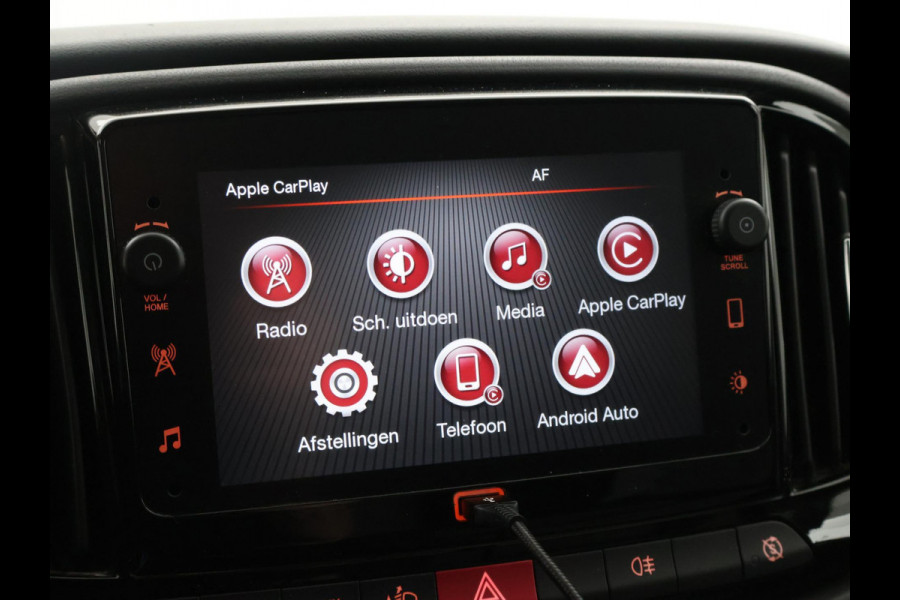 Fiat Dobló Cargo 1.6 MJ 105 PK L2H1 S TREKKING + APPLE CARPLAY / TREKHAAK / IMPERIAAL