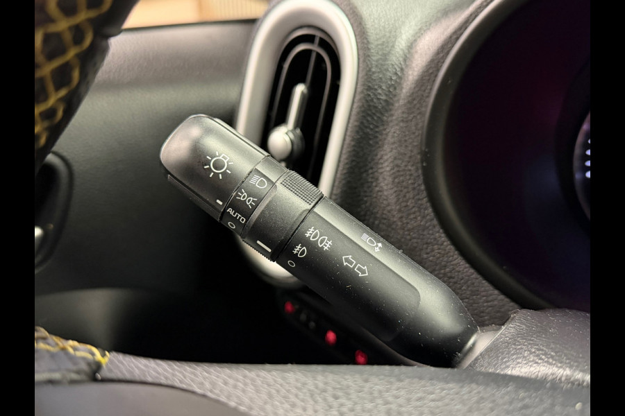 Kia Picanto 1.0 T-GDi X-Line 5p NAVIGATIE CAMERA LEDER APPLE CARPLAY PDC CRUISE KEYLESS-GO STOEL/ STUURVERWARMING START/STOP