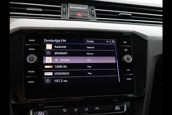 Volkswagen Passat Variant 1.5 TSI 150 PK DSG AUT. + WEGKL. TREKHAAK | 19 INCH LMV | ADAPTIVE CRUISE | APPLE CARPLAY | LED