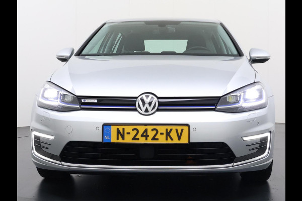 Volkswagen e-Golf e-Golf WARMTEPOMP| DODE HOEK| APPLE CARPLAY/ ANDROID AUTO| DIG. DASH | CAMERA| STOELVERW. |