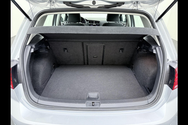 Volkswagen e-Golf e-Golf WARMTEPOMP| DODE HOEK| APPLE CARPLAY/ ANDROID AUTO| DIG. DASH | CAMERA| STOELVERW. |