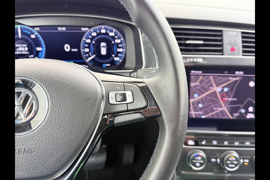Volkswagen e-Golf e-Golf WARMTEPOMP| DODE HOEK| APPLE CARPLAY/ ANDROID AUTO| DIG. DASH | CAMERA| STOELVERW. |