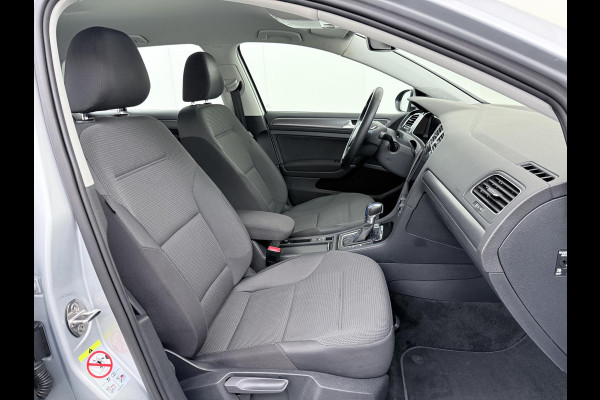 Volkswagen e-Golf e-Golf WARMTEPOMP| DODE HOEK| APPLE CARPLAY/ ANDROID AUTO| DIG. DASH | CAMERA| STOELVERW. |