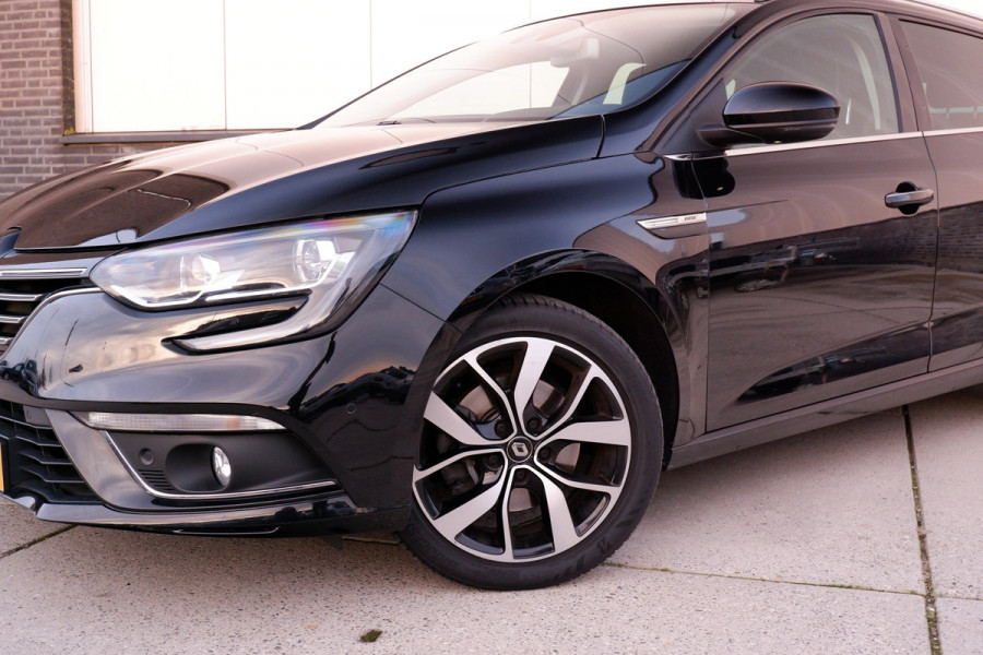 Renault Mégane Estate 1.3 TCe Bose 163pk | Trekhaak | Camera | Carplay | Navi | Climate