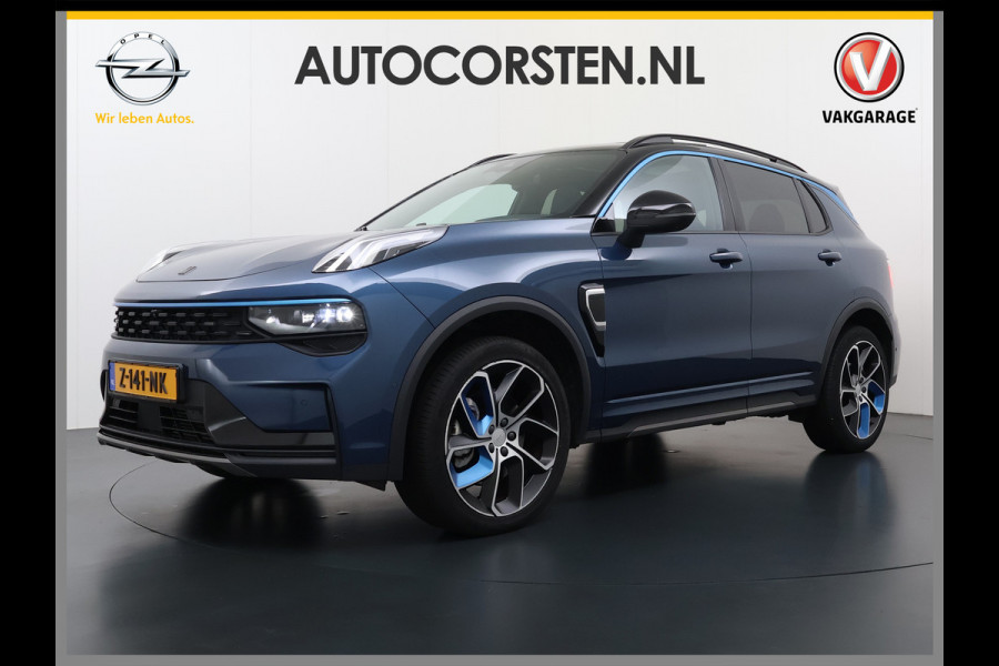 Lynk & Co 01 AUT-7 261pk PHEV Zwarte-Hemel Pano-Schuifdak Lmv 20" 360°Camera Apple Carplay Android Auto Adap.Cruise Navi Pdc Ecc Keyless Led  Elek.Memory.Stoel File assistent Dodehoek detector Elektrisch bedienbare achterklep Rijstrooksensor Wifi Verkeersbord detectie 425Nm koppel 3,7kw laadvermogen 1.800KG-Trekvermogen! €44.880 Nieuwprijs 1e Eigenaar Origineel NLse auto!