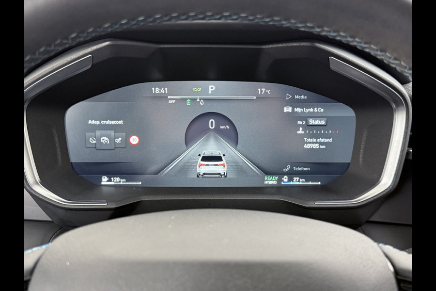 Lynk & Co 01 AUT-7 261pk PHEV Zwarte-Hemel Pano-Schuifdak Lmv 20" 360°Camera Apple Carplay Android Auto Adap.Cruise Navi Pdc Ecc Keyless Led  Elek.Memory.Stoel File assistent Dodehoek detector Elektrisch bedienbare achterklep Rijstrooksensor Wifi Verkeersbord detectie 425Nm koppel 3,7kw laadvermogen 1.800KG-Trekvermogen! €44.880 Nieuwprijs 1e Eigenaar Origineel NLse auto!