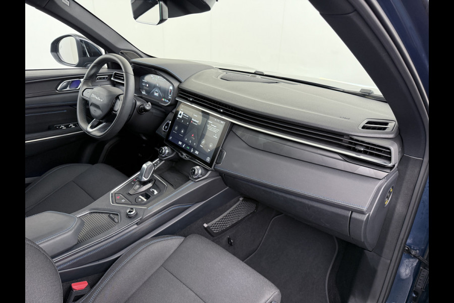 Lynk & Co 01 AUT-7 261pk PHEV Zwarte-Hemel Pano-Schuifdak Lmv 20" 360°Camera Apple Carplay Android Auto Adap.Cruise Navi Pdc Ecc Keyless Led  Elek.Memory.Stoel File assistent Dodehoek detector Elektrisch bedienbare achterklep Rijstrooksensor Wifi Verkeersbord detectie 425Nm koppel 3,7kw laadvermogen 1.800KG-Trekvermogen! €44.880 Nieuwprijs 1e Eigenaar Origineel NLse auto!