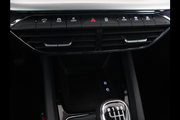 Škoda Octavia 1.5 TSI First Edition | Stoelverwarming | Adaptive cruise | Carplay | Sfeerverlichting | Matrix LED | Navigatie | Parkeerhulp | Keyless | DAB | Virtual Cockpit