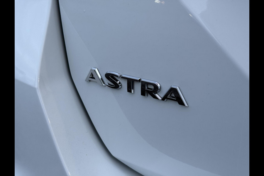 Opel Astra Sports Tourer 1.2 Ultimate 2e Eigenaar,Navi,Clima,Camera,Cruise,PDC V+A,N.A.P,Dealer Onderhouden,6 Bak,146pk,APK tot 04-2026