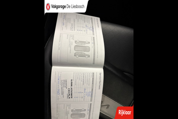 Kia Ceed Sportswagon 1.6 GDI PHEV ExecutiveLine / leder / panorama-dak / camera / stoel en stuur verwarming