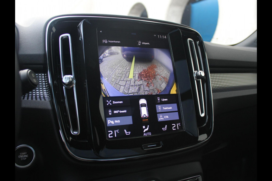 Volvo XC40 2.0 T5 AWD R-Design Intro Edition | ELEKTRISCH SCHUIFDAK | LEDEREN BEKLEDING | 2100 KG TREKGEWICHT |