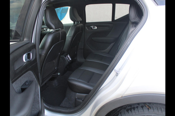 Volvo XC40 2.0 T5 AWD R-Design Intro Edition | ELEKTRISCH SCHUIFDAK | LEDEREN BEKLEDING | 2100 KG TREKGEWICHT |