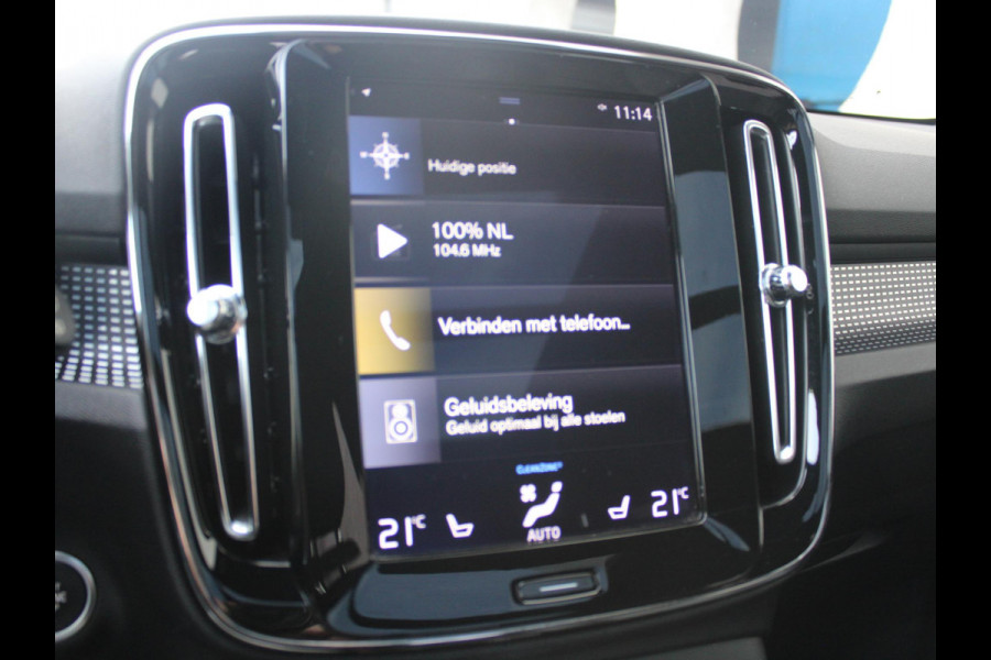 Volvo XC40 2.0 T5 AWD R-Design Intro Edition | ELEKTRISCH SCHUIFDAK | LEDEREN BEKLEDING | 2100 KG TREKGEWICHT |