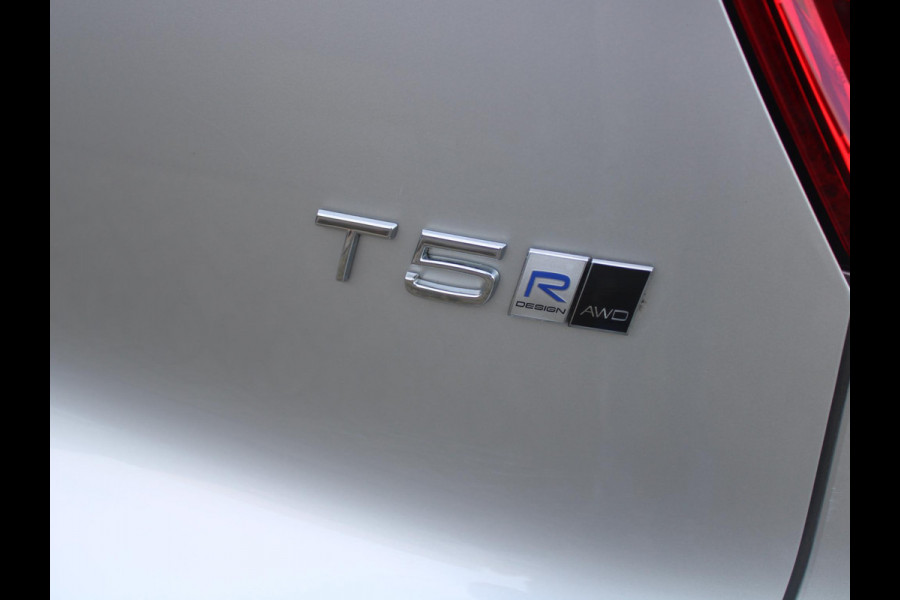 Volvo XC40 2.0 T5 AWD R-Design Intro Edition | ELEKTRISCH SCHUIFDAK | LEDEREN BEKLEDING | 2100 KG TREKGEWICHT |