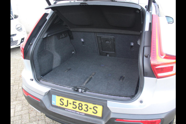 Volvo XC40 2.0 T5 AWD R-Design Intro Edition | ELEKTRISCH SCHUIFDAK | LEDEREN BEKLEDING | 2100 KG TREKGEWICHT |