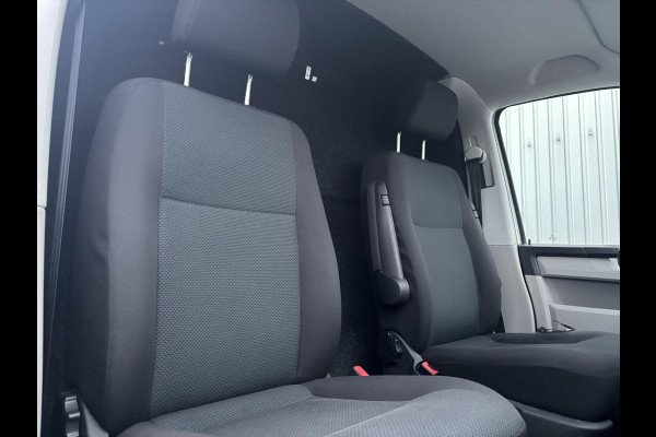 Volkswagen Transporter 2.0 TDI L2H1*A/C*NAVI*CRUISE*CAMERA*